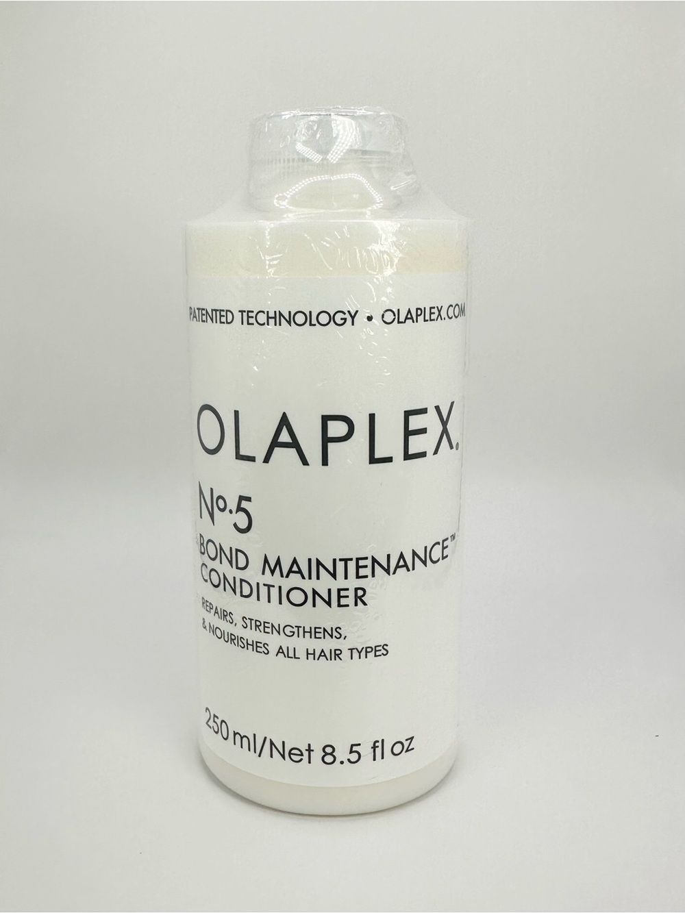OLAPLEX No.5 Bond Maintenance Conditioner - White